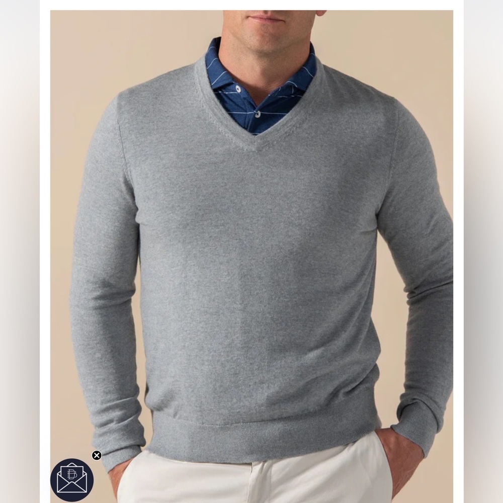 B. Draddy O’Shane Baruffa Merino wool v-neck sweater Gray Size Large